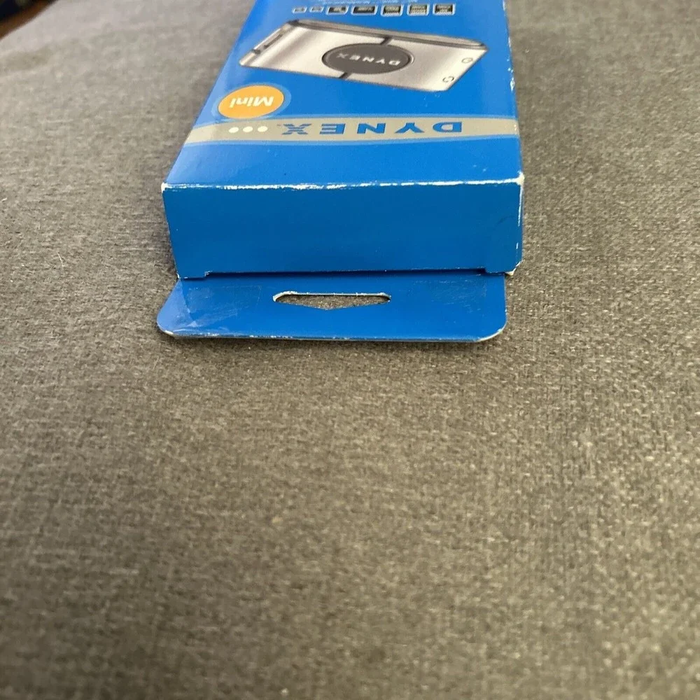 Dynex DX-CRMN1 Mini Memory Card Reader/Writer for Laptop Computer PC NEW